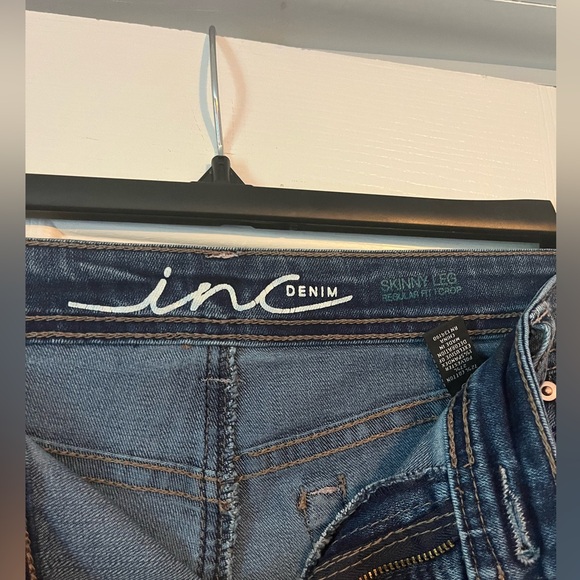 INC Denim Capri Pants Size 10 - Picture 3 of 4